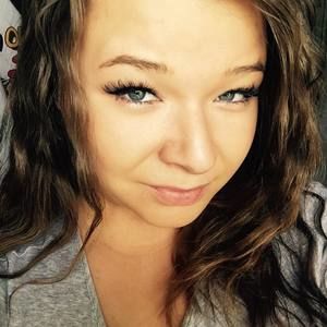 Meet your Posher, Carrie